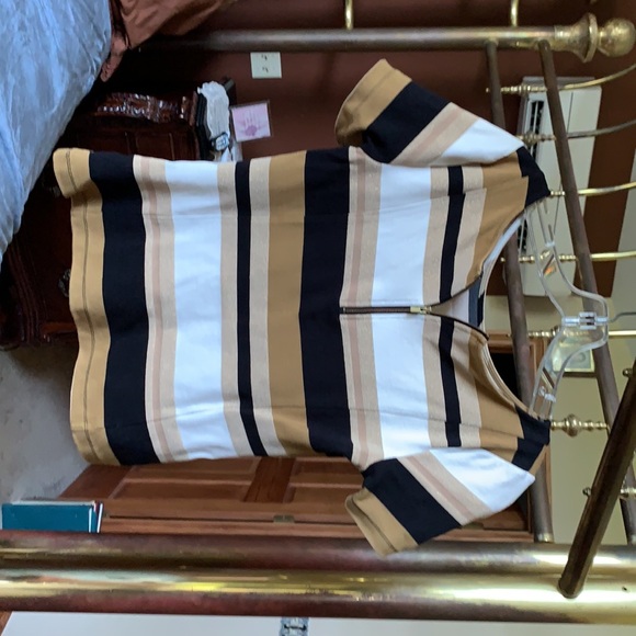 Zip back tee - Picture 3 of 3